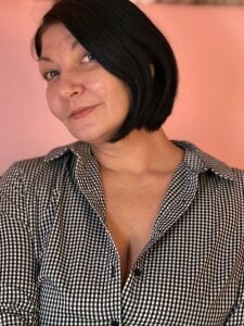 Public de Lora_Moore  4 Imagens