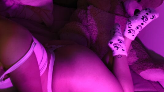 Come Here ❤️‍🔥 de Mia_Franklyn  4 Imagens