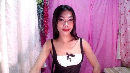 katrina_bigcock69cool under pressure confident with the great smile图片