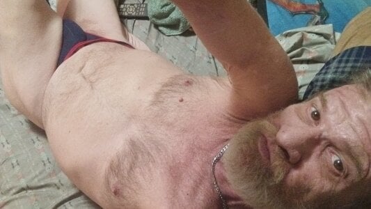 cmagic9: Chris showing hairy chest3 ( 3 фото)