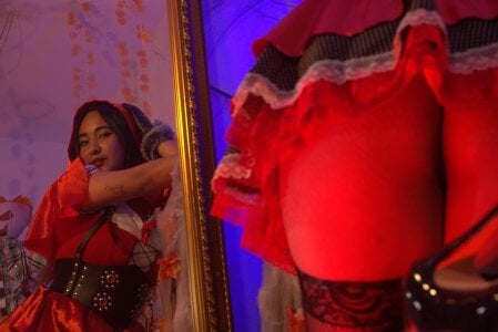 AthompzonのCaperuscyllaの 5枚の写真