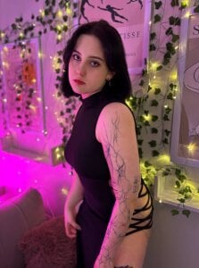 hey_tessa my new black dress Bilde 5