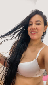 Mia_Roush09 Public Pic 5