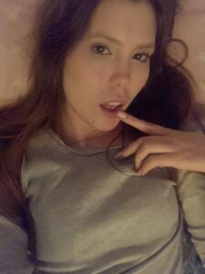 MarnieWootan I was borred at home Pic