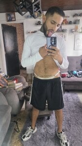 Christangel96_ Do you want to see my thong? Foto