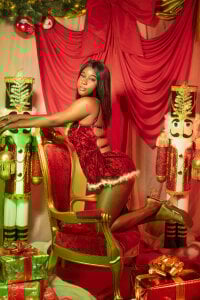 MichaelaCox Merry Christmas 🎄 зображення 4