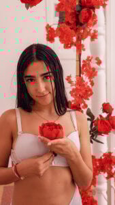 Anika_H: Public ( 2 фото)