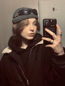 GretaMcdannold I don't know what to think of Pic 2