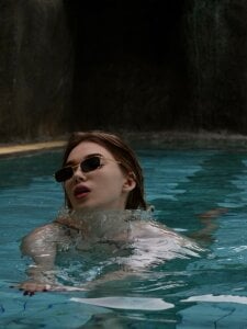 Mary_Harriss Between Sun & Water Pic 2