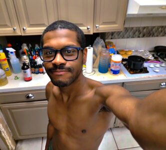 BuckinBilly Getting ready for stream Pic 2