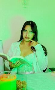 _Olivia_Fox_ SEXY CHEMISTRY Billede 2