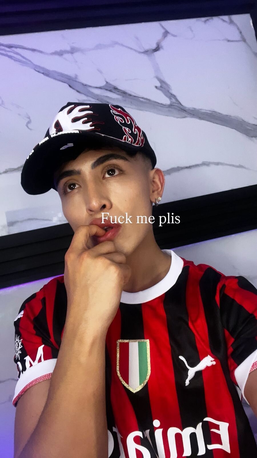 Saimonvela adlı kullanıcının viral fotoğrafları:  9028