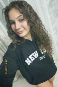 NeliaVandresar What do you think?😏 Pic 4