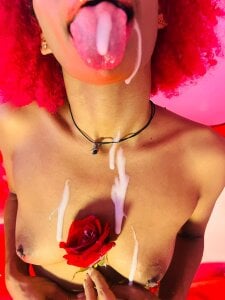 Brithanyslim 🔥 “San Valentín es más caliente cuando lo celebramos juntos.” 💘 Bilde 5