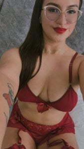 Emma_Giraldo Public Pic 4