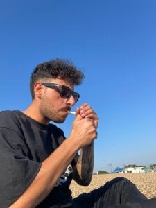 Louistick Public Pic