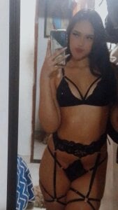 carolina_valenciaa_ kissme Bilde