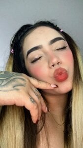 VioletMonroeeSexy and naughty Bild 2