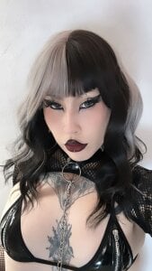 Angelabl0odborne Goth girl Gambar