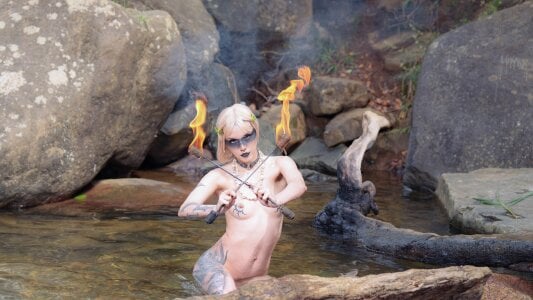 nix_wolf When Desire Burns 🔥💕 Gambar 5