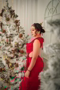 LauraSmith-01: Christmas meets sensuality 💋🎄 ( 2 фото)