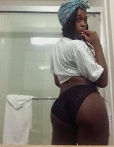 TSLAUREN Public Foto 2