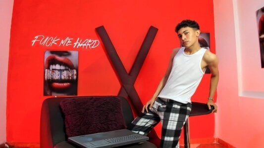 SKYN_MAN Noche 🤩 Pic