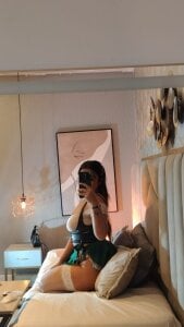 KimDevinne Getting ready for Saint Patrick's Day💚 slika