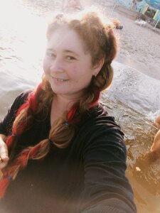 Monro_Shari Public Pic 3