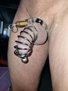 Schwanz im Käfig od Old_man_1964  2 snímek