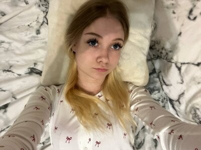 BeliaFrobish ♡ Pic 6