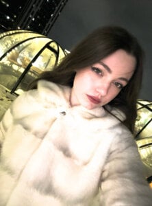 TeraGabbard Public Pic 3