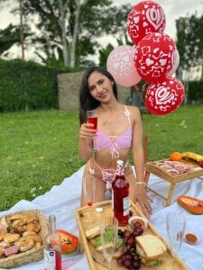 Our Valentine’s Date 💘 de FernandaBrown__  6 Imagens