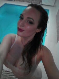 KatrinXOXO Public Pic 5