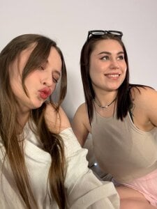 Mirabella_Shake My friend with whom we broadcast 😜 Pic 5