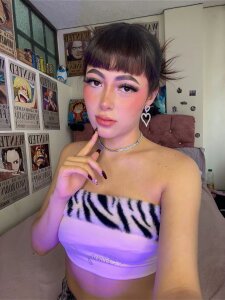 EMMACOOLEE Public Foto 5