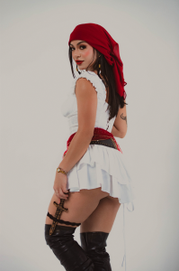 TamyHoney I have a treasure between my legs🏴‍☠️  2. fénykép