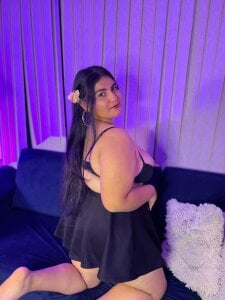 kendra_crow Soft, bold, and impossible to ignore 💞💋 Hình 3