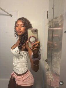 Oceanababe21 Public Pic 3