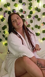 melly_whatson Un poquito de mi 🤭 Foto 2