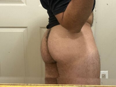 Latin0Lov3r Bubble Butt Pic 4