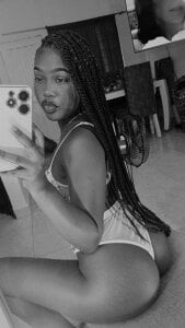 ThianaGarcia very natural ♥ Pic