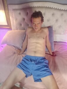 Dante_Steele_ You are surprised to see me? 💕 Pic