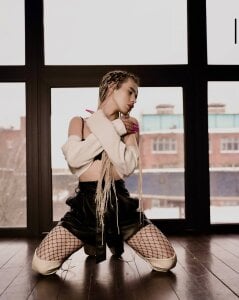 Cassie_Bae Public Pic 4