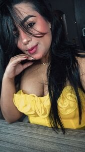 kiana_cream Today is yellow 💛💛  9. fénykép