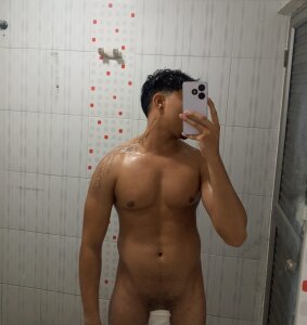 Thyler_west23 Public Pic