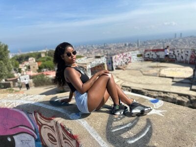 MichaelaCox A sunny day 사진