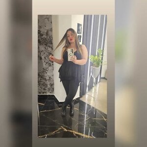 Andhrea_Vale Public Pic 2