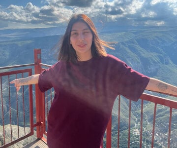 YolondaLiff Public Pic 3