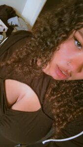 exoticbabe420 Public Pic 4